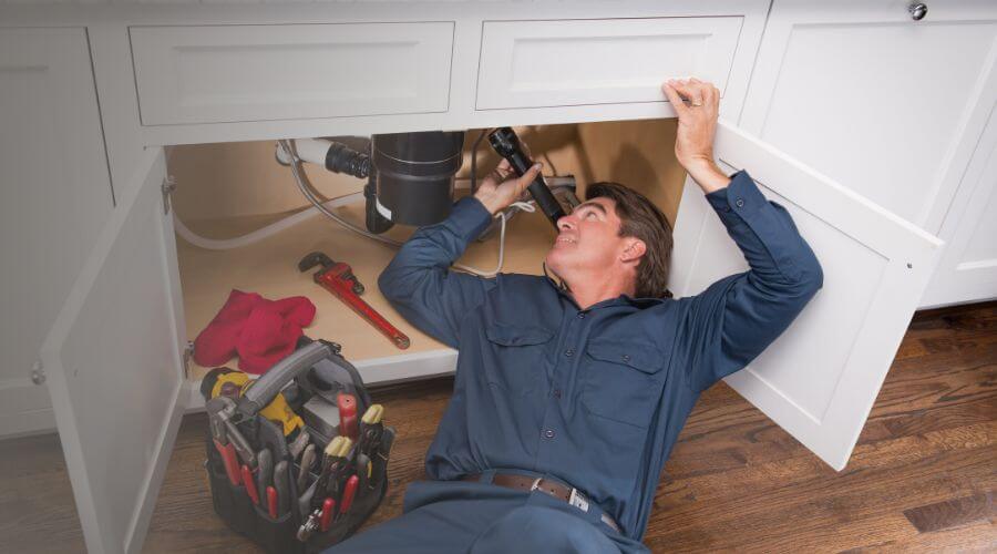 Local expert plumbing services in Brumley, MO
